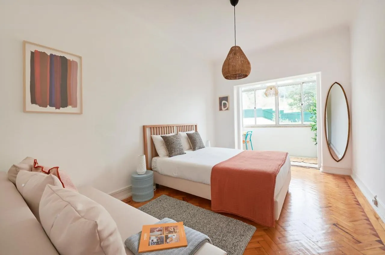 Apartment Light-Filled & Renovated Apartment, By Timecooler Lisbon Portugal