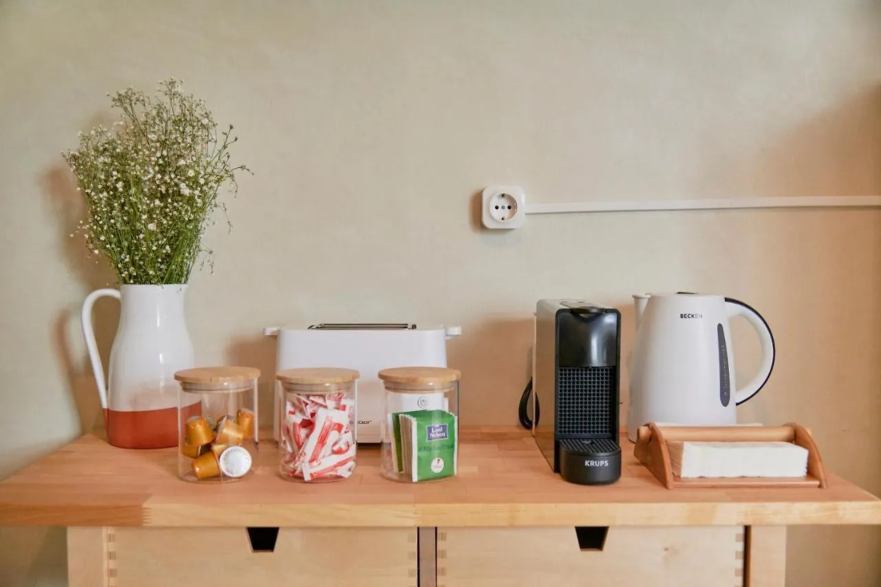 Apartment Light-Filled & Renovated Apartment, By Timecooler Lisbon